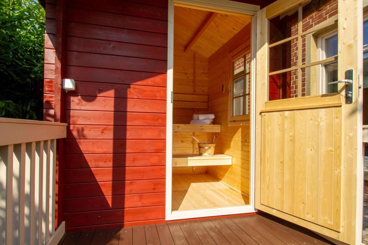 Up Besoeoek - Magnolie Mit Sauna Krummhoern Exterior photo